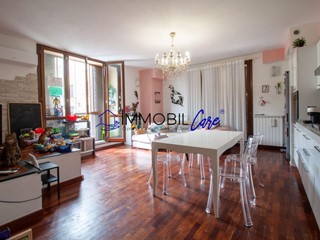 Appartamento in Vendita a Livorno, 185'000€, 145 m²