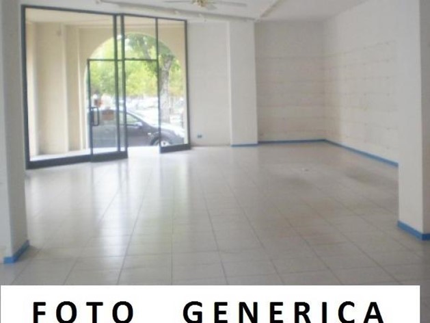 Immobile commerciale in Vendita a Pontedera, 59'000€, 40 m²