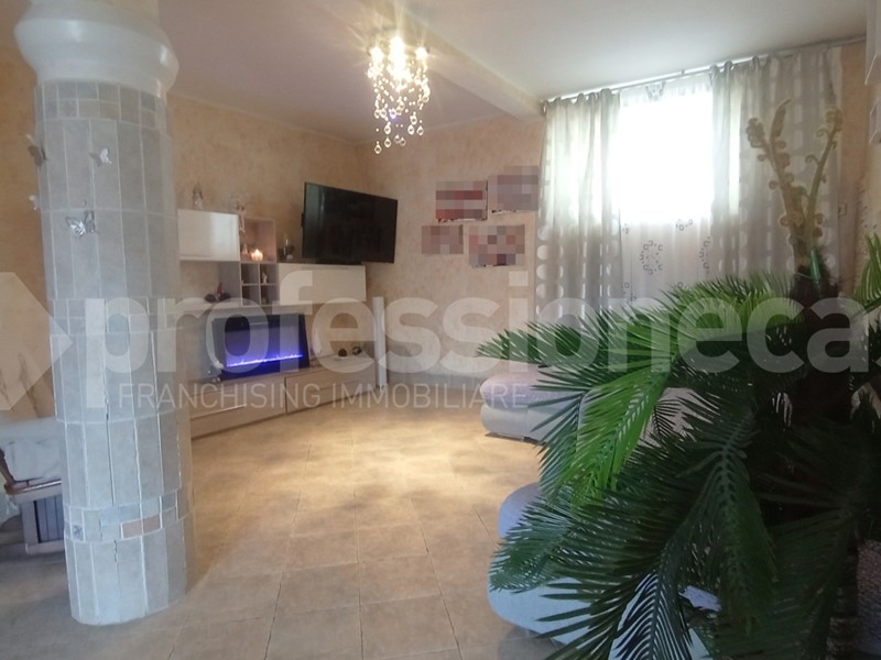 Casa Indipendente in Vendita a Ateleta, 299'000&euro;, 300 m², arredato