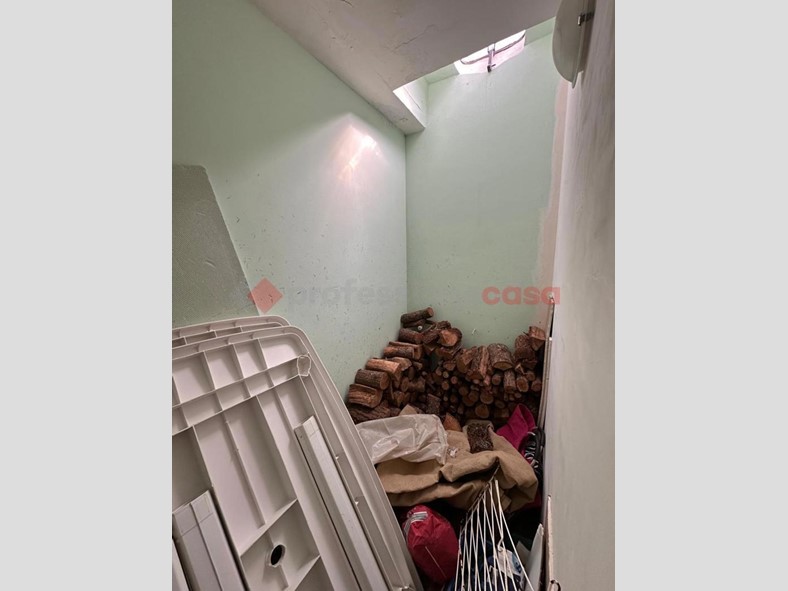 Casa Indipendente in Vendita a Ovindoli, 35'000€, 100 m², arredato