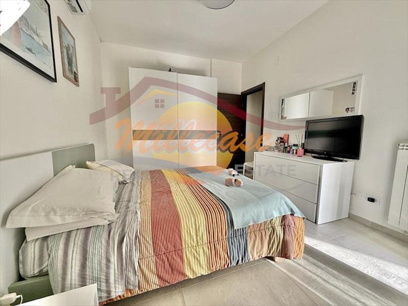 Quadrilocale in Vendita a Siracusa, zona Isola - Sacramento, 150'000&euro;, 95 m²