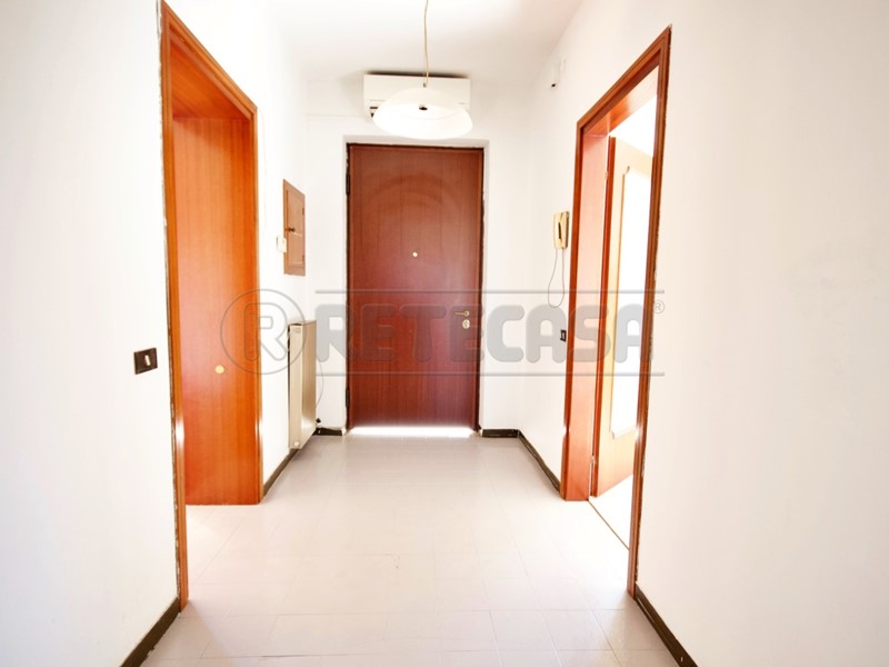 Appartamento in Vendita a Montecchio Maggiore, zona Montecchio Maggiore, 145'000€, 110 m²