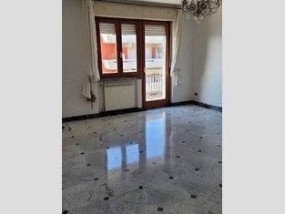 Bilocale in Vendita a Carrara, 262'000€, 70 m²