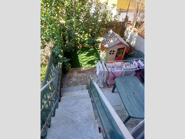 Quadrilocale in Vendita a Carrara, 140'000€, 80 m², con Box