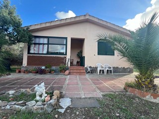 Casale in Vendita a Muravera, 150'000&euro;, 60 m²