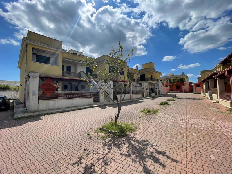 Box in Vendita a Uggiano la Chiesa, 25'000€, 70 m²