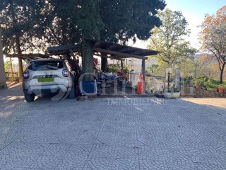 Villa in Vendita a San Marcello, 205'000€, 280 m²