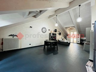 Trilocale in Vendita a Torino, 155'000€, 82 m²