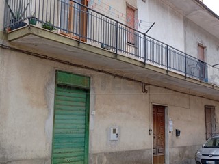 Casa Indipendente in Vendita a Marcianise, 169'000€, 300 m²