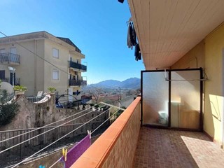 Trilocale in Vendita a Fisciano, 148'000€, 95 m², con Box