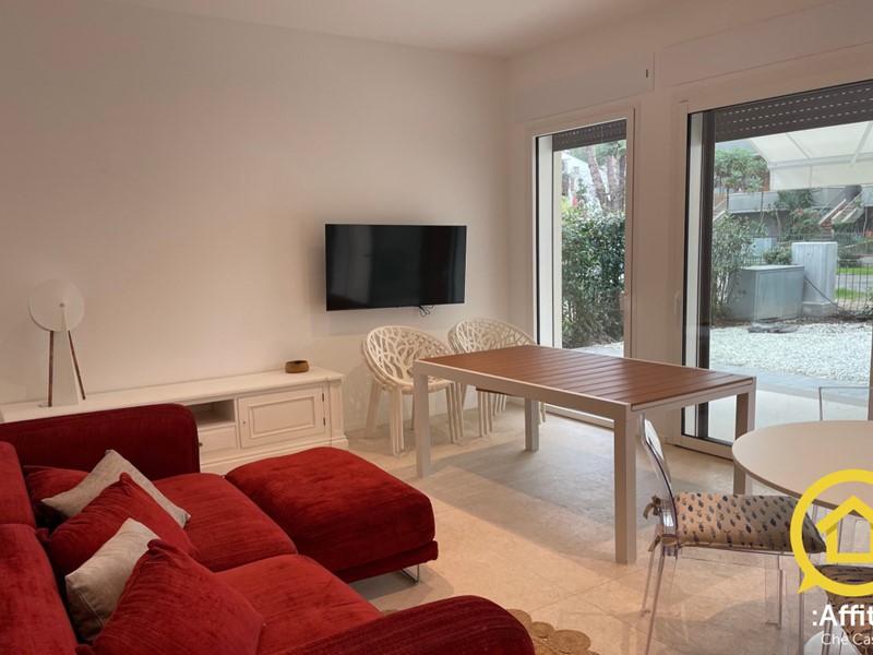 Trilocale in Affitto a Cervia, zona Milano Marittima, 1'900€, 65 m², arredato