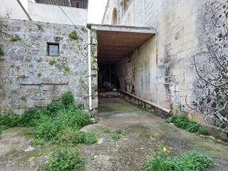 Casale in Vendita a Scorrano, 30'000€, 115 m²