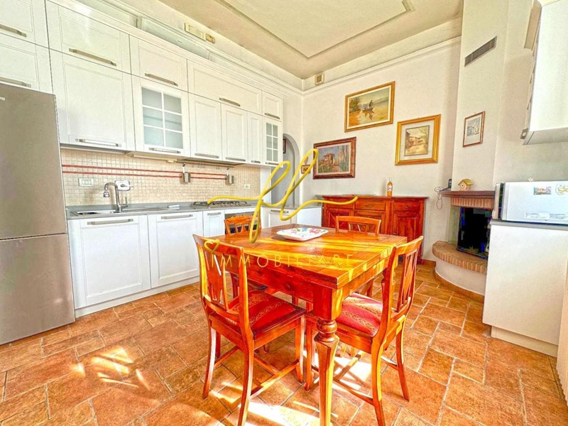 Appartamento in Vendita a Cecina, 280'000€, 90 m²