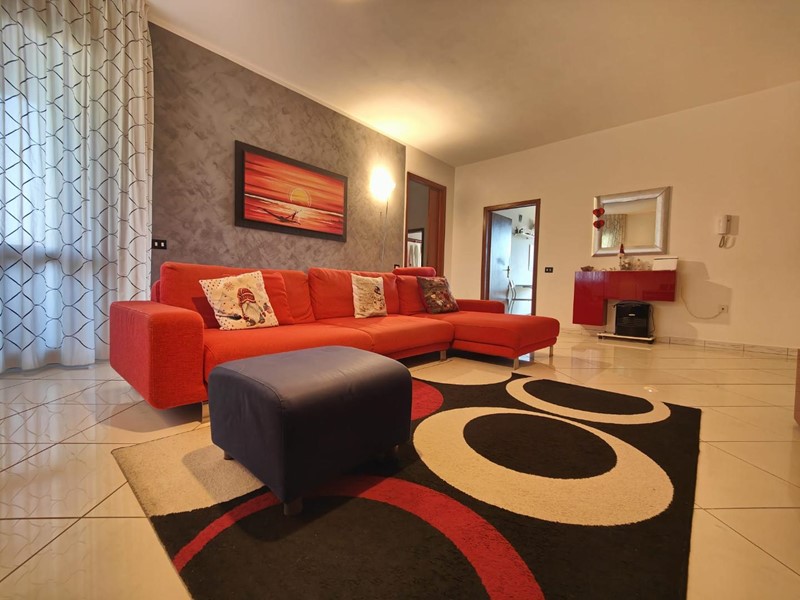 Appartamento in Vendita a Fucecchio, 240'000€, 140 m², con Box