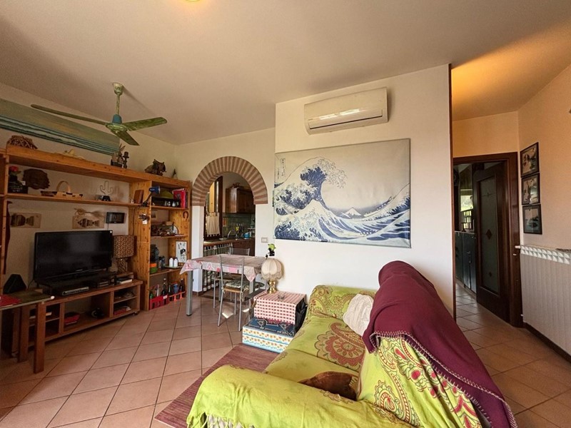 Quadrilocale in Vendita a Capannoli, 170'000€, 85 m², con Box