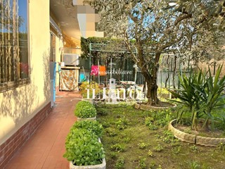 Quadrilocale in Vendita a Campi Bisenzio, 240'000€, 105 m², con Box