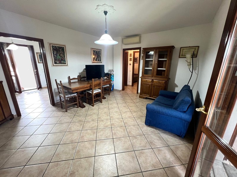 Quadrilocale in Vendita a Montelupo Fiorentino, 235'000€, 80 m², con Box