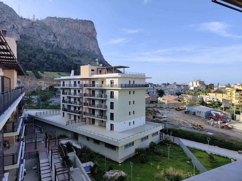 Negozio in Vendita a Palermo, 650'000€, 1300 m²