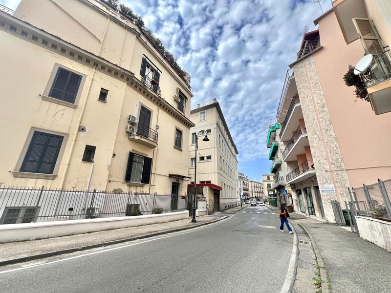 Bilocale in Vendita a Pozzuoli, 110'000€, 65 m²