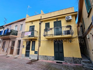 Casa Indipendente in Vendita a Messina, 97'000€, 115 m²