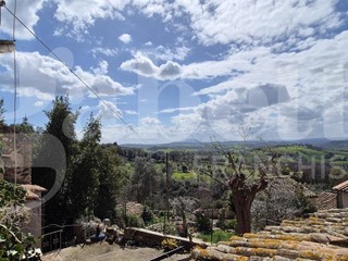 Quadrilocale in Vendita a Narni, 26'000&euro;, 120 m²