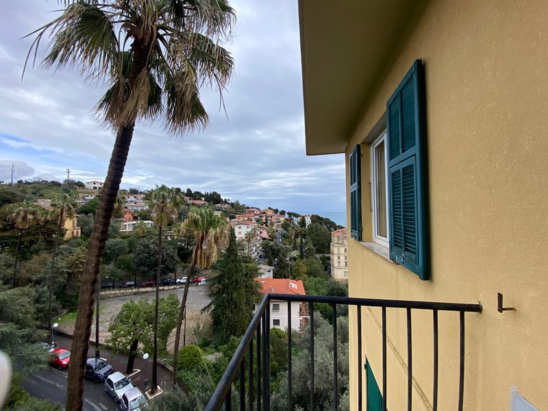 Bilocale in Vendita a Imperia, zona Porto Maurizio, 115'000€, 40 m²