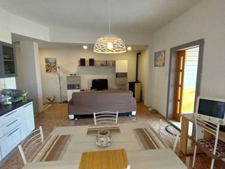 Attico in Vendita a San Nicandro Garganico, zona centro , 40'000&euro;, 115 m², arredato