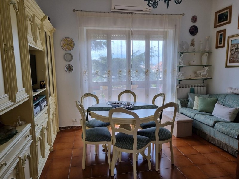 Quadrilocale in Vendita a Massa, 165'000€, 85 m², arredato