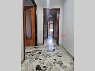 Trilocale in Vendita a Frosinone, 90'000€, 70 m²