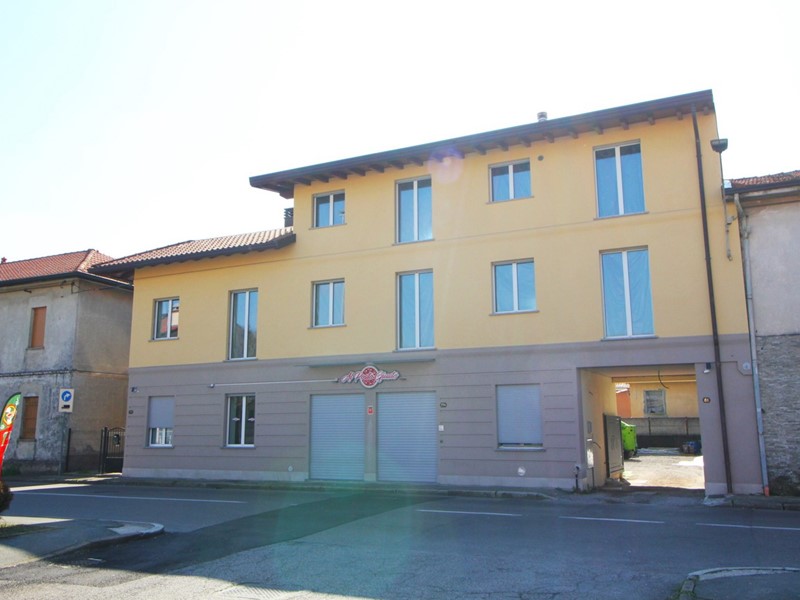 Quadrilocale in Vendita a Rescaldina, 307'070€, 137 m²