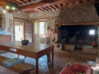 Quadrilocale in Vendita a San Gimignano, 160'000€, 104 m²