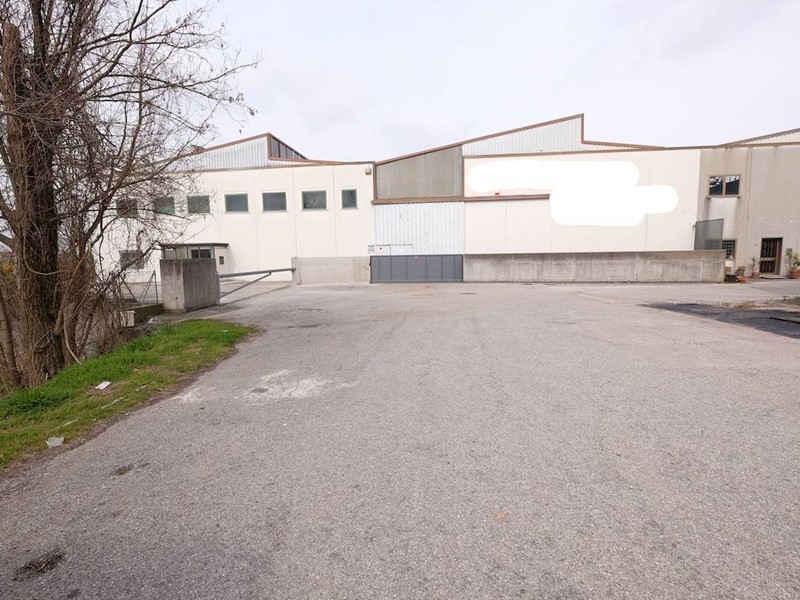 Capannone in Vendita a Azzano Decimo, 1'250'000€, 2000 m²