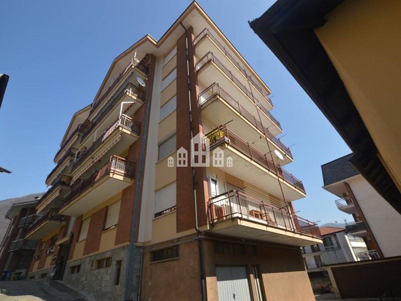 Trilocale in Vendita a Pont Canavese, 49'000€, 85 m²