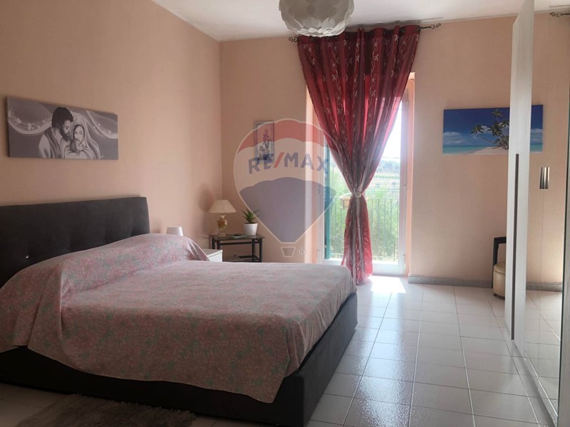Quadrilocale in Vendita a Motta Sant'Anastasia, 85'000€, 100 m²