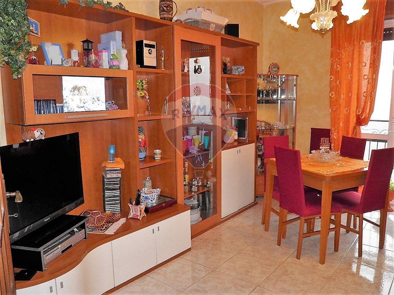 Quadrilocale in Vendita a Vaprio d'Adda, 149'000€, 108 m²