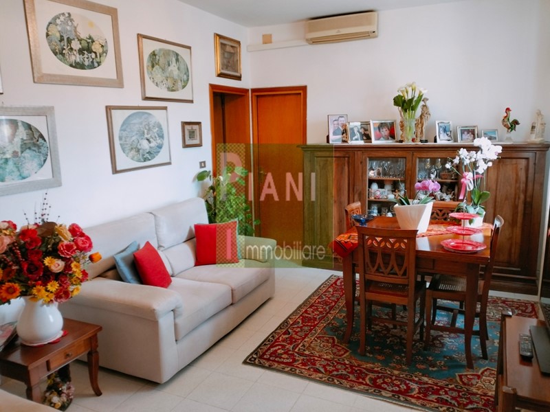 Quadrilocale in Vendita a Livorno, zona Collinaia, 160'000€, 80 m²