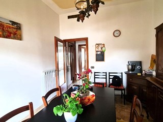 Quadrilocale in Vendita a San Miniato, 160'000€, 110 m², con Box