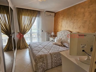 Trilocale in Vendita a Bari, 160'000€, 78 m²