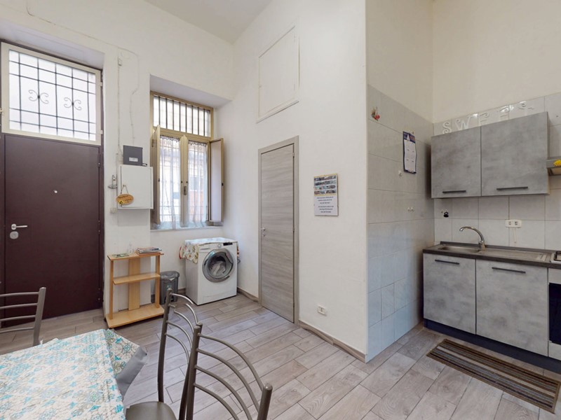 Bilocale in Vendita a Napoli, 88'000€, 46 m²