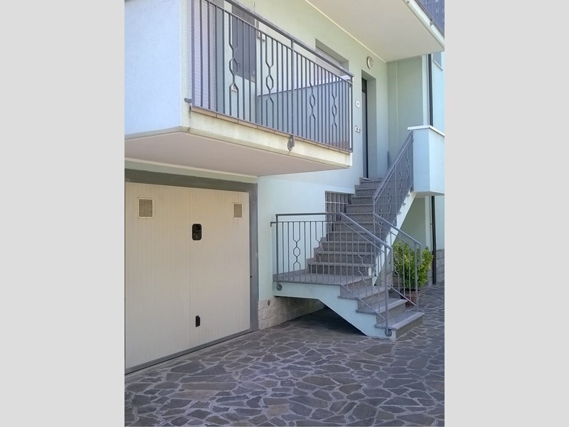 Quadrilocale in Vendita a Rimini, zona Rivazzurra di Rimini , 270'000€, 82 m², arredato