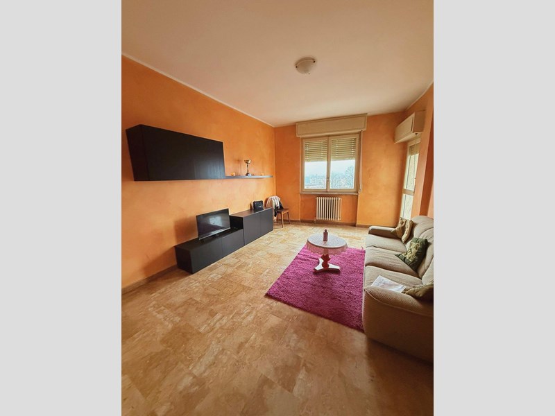 Trilocale in Vendita a Mortara, 75'000€, 75 m², arredato