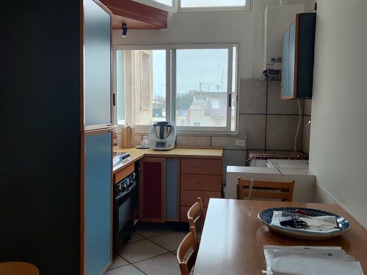 Bilocale in Vendita a Bari, 75'000€, 65 m²