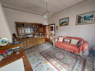 Casa Indipendente in Vendita a Montopoli in Val d'Arno, zona San Romano, 240'000€, 125 m², arredato, con Box