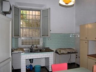 Appartamento in Vendita a Signa, 240'000€, 370 m², con Box