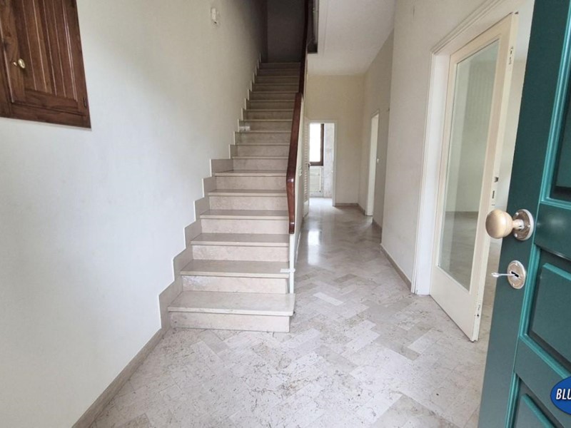Villa bifamiliare in Vendita a Viareggio, 530'000€, 145 m², arredato