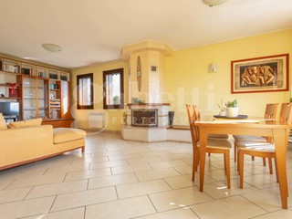 Quadrilocale in Vendita a Concordia Sagittaria, 250'000€, 165 m², arredato