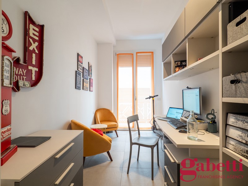 Trilocale in Vendita a Milano, 315'000€, 65 m²