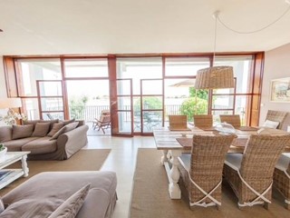 Villa bifamiliare in Affitto a Ameglia, zona Bocca di Magra, 1'600€, 120 m², arredato