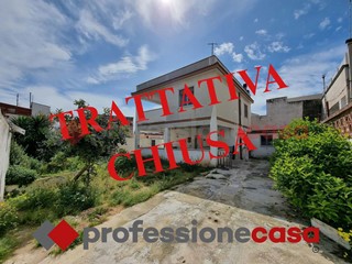 Villa in Vendita a Taranto, 149'000€, 120 m²