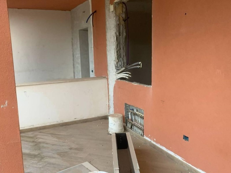 Villa bifamiliare in Vendita a Palermo, 490'000€, 400 m²